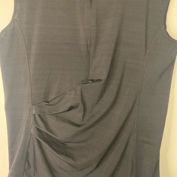 Women’s Athleta Black Tank Top With Back Pocket Size XLT - Picture 2 of 12